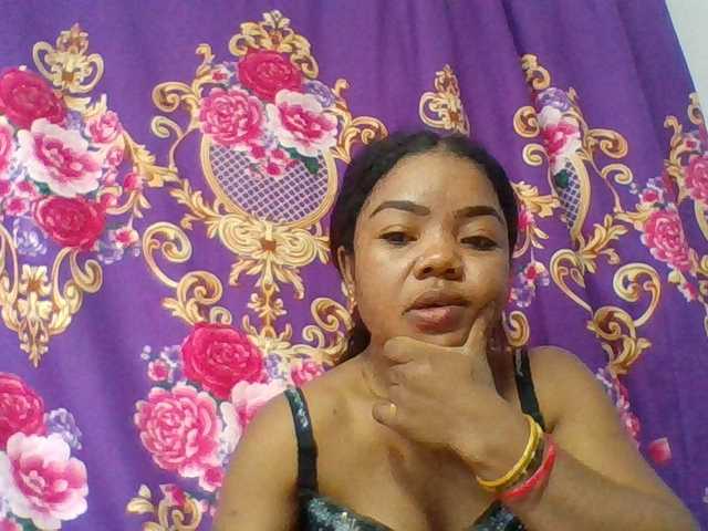 Elyah1a live cam on BongaCams