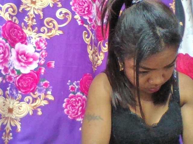 Elyah1a live cam on BongaCams