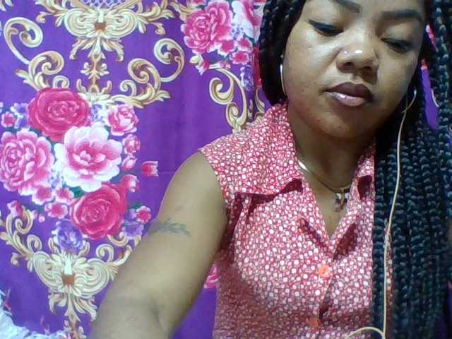 Elyah1a live cam on BongaCams