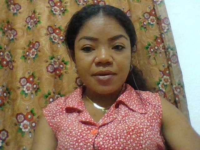 Elyah1a live cam on BongaCams