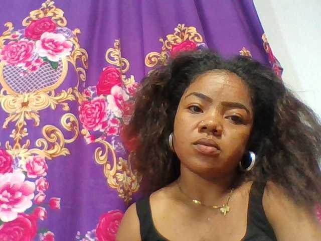 Elyah1a live cam on BongaCams