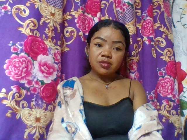 Elyah1a live cam on BongaCams