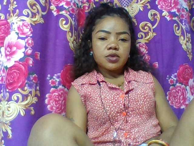 Elyah1a live cam on BongaCams