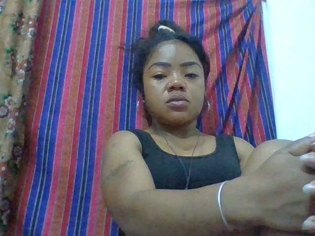Elyah1a live cam on BongaCams