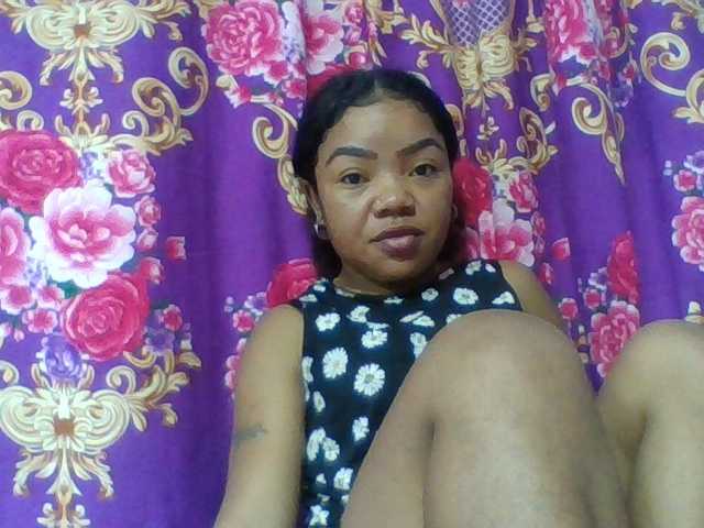 Elyah1a live cam on BongaCams