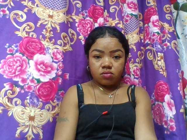 Elyah1a live cam on BongaCams