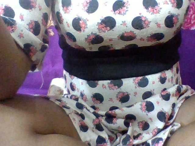 Elyah1a live cam on BongaCams