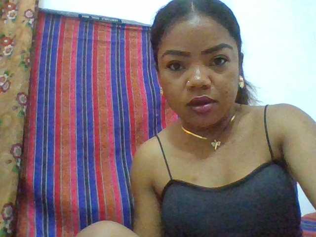 Elyah1a live cam on BongaCams