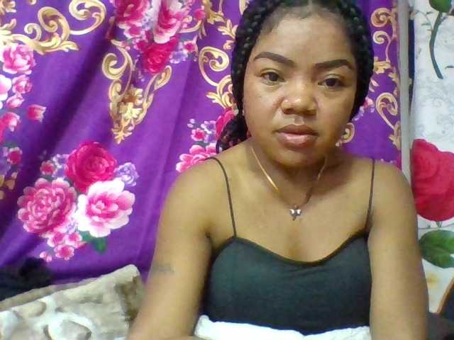 Elyah1a live cam on BongaCams