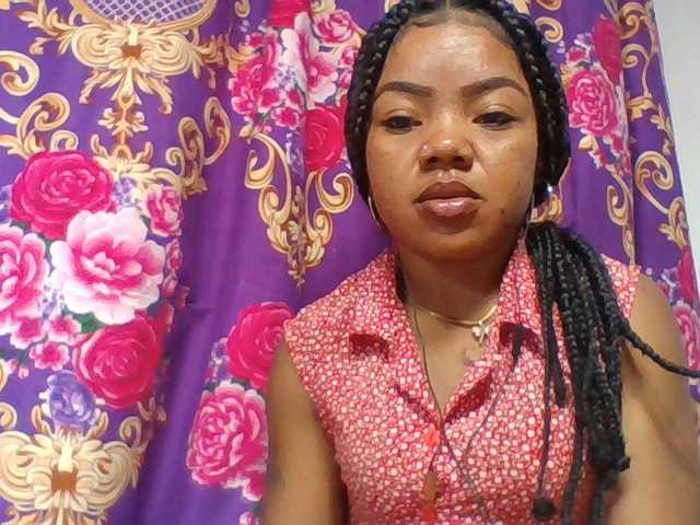 Elyah1a live cam on BongaCams