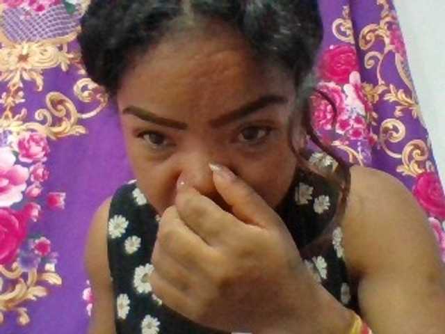 Elyah1a live cam on BongaCams