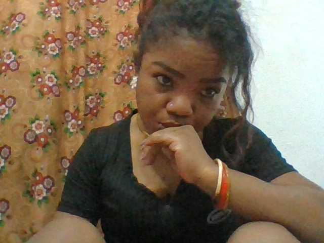 Elyah1a live cam on BongaCams