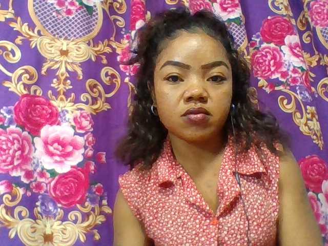Elyah1a live cam on BongaCams