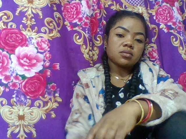 Elyah1a live cam on BongaCams