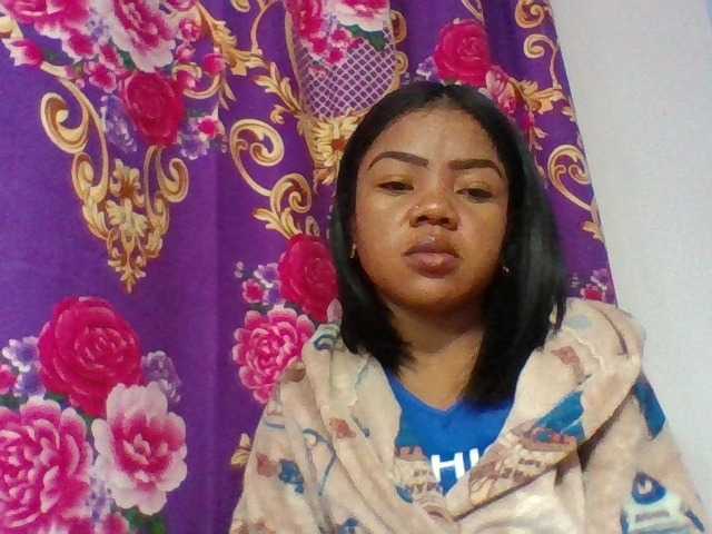 Elyah1a live cam on BongaCams