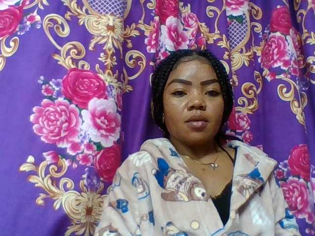 Elyah1a live cam on BongaCams