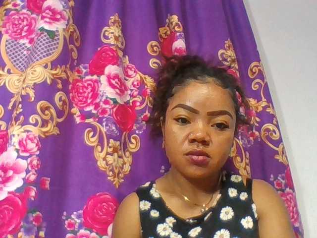 Elyah1a live cam on BongaCams