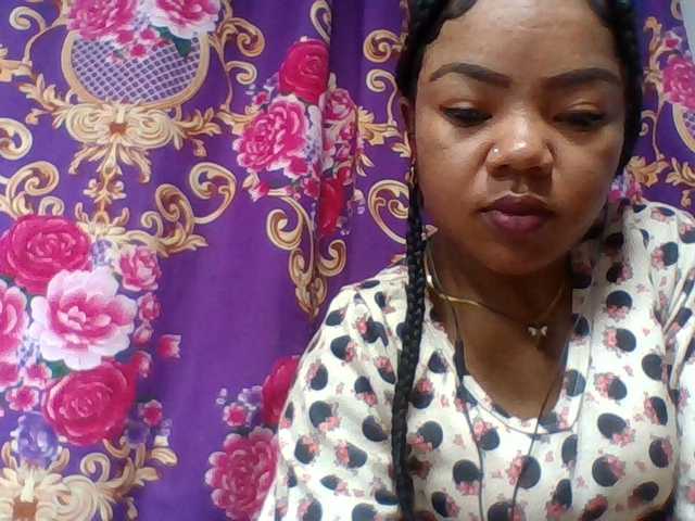 Elyah1a live cam on BongaCams