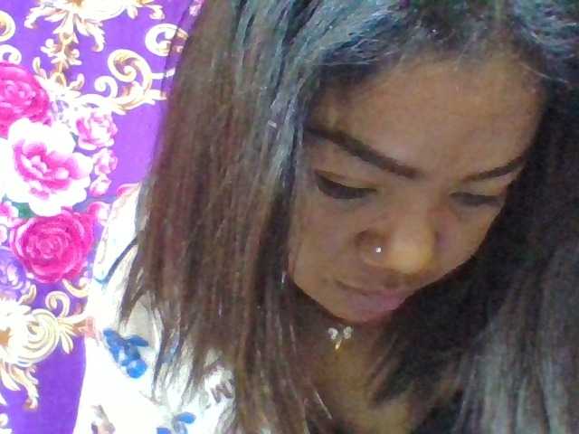 Elyah1a live cam on BongaCams