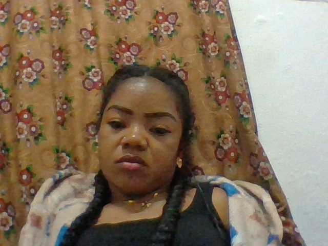 Elyah1a live cam on BongaCams