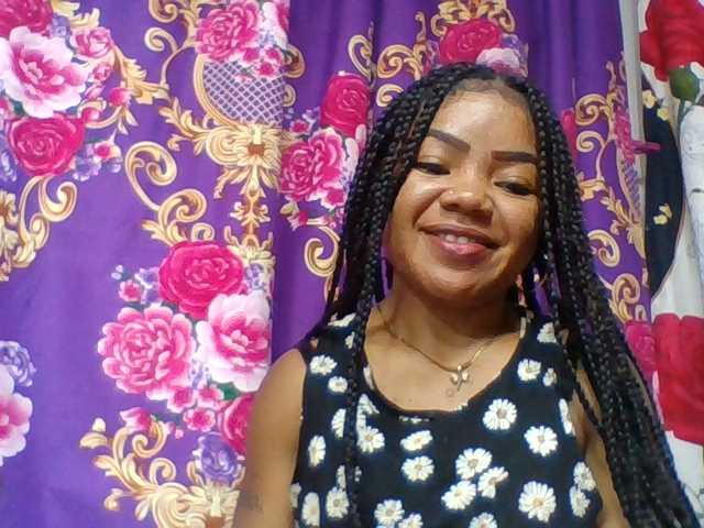 Elyah1a live cam on BongaCams