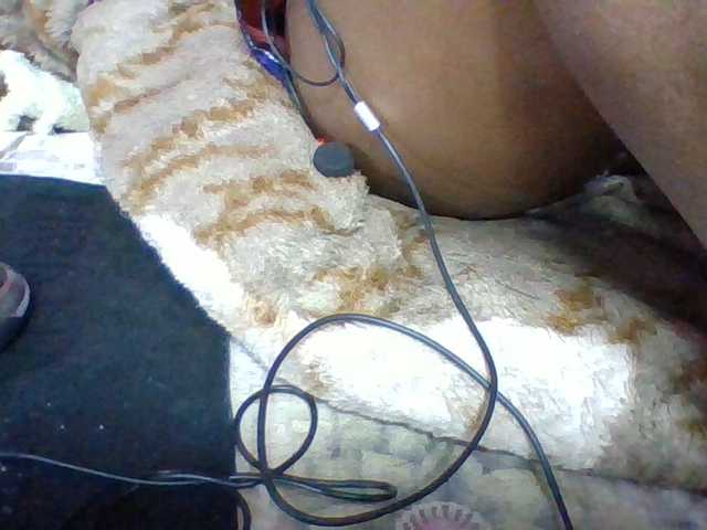 Elyah1a live cam on BongaCams