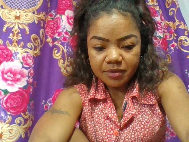 Elyah1a live cam on BongaCams