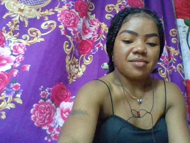 Elyah1a live cam on BongaCams
