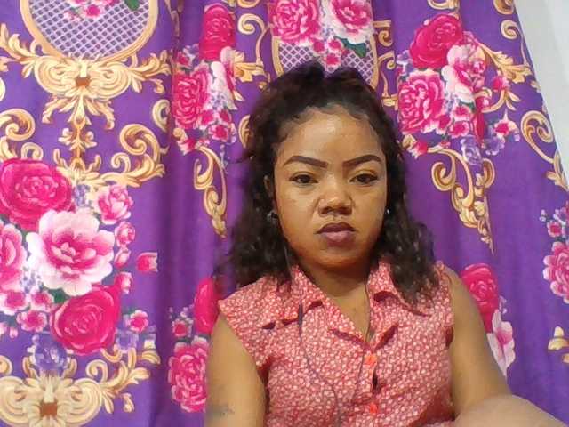 Elyah1a live cam on BongaCams