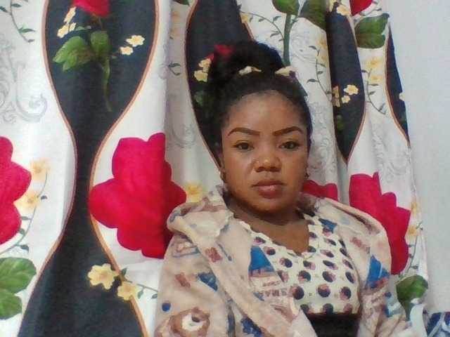 Elyah1a live cam on BongaCams