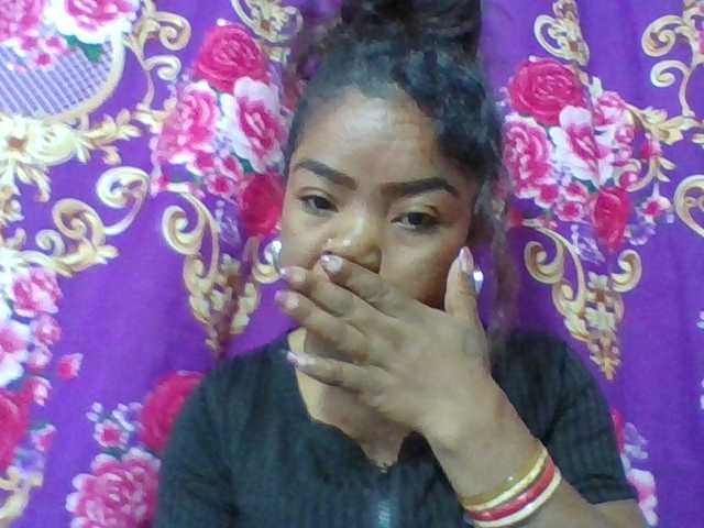 Elyah1a live cam on BongaCams