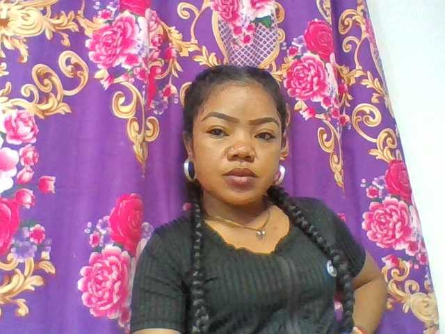 Elyah1a live cam on BongaCams