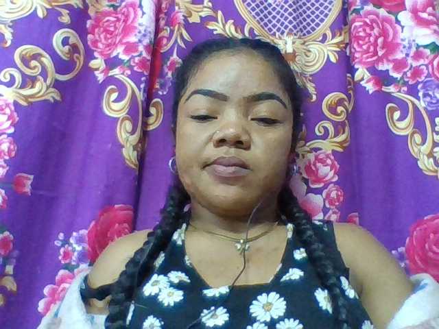 Elyah1a live cam on BongaCams
