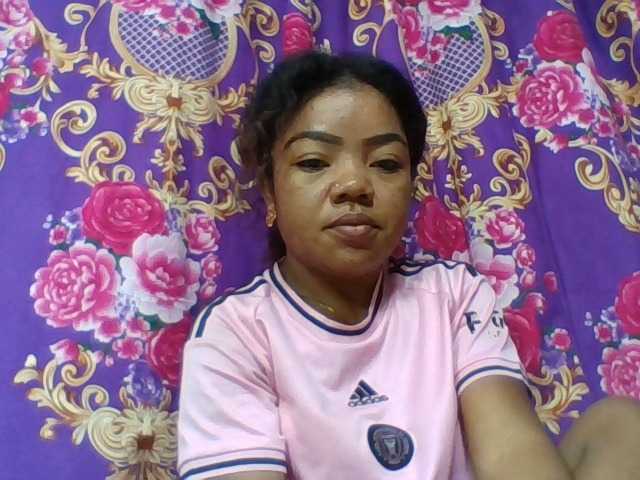 Elyah1a live cam on BongaCams