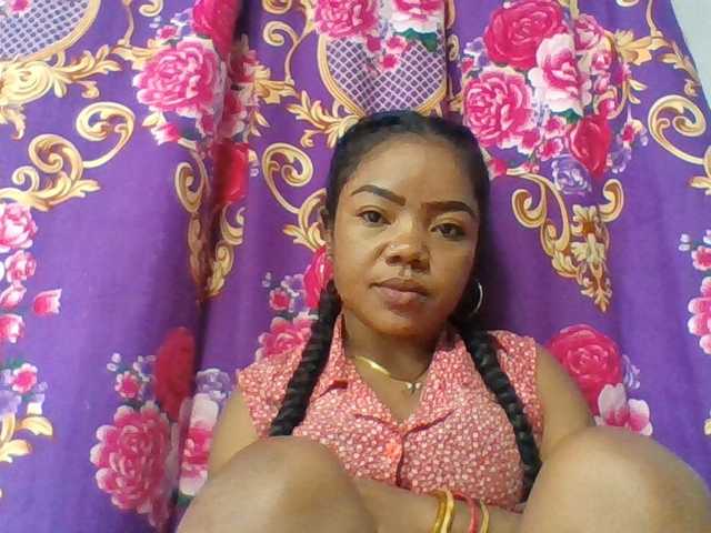 Elyah1a live cam on BongaCams