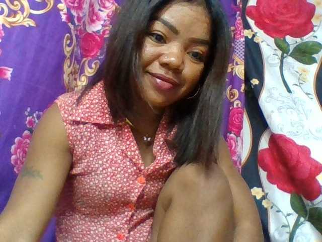 Elyah1a live cam on BongaCams