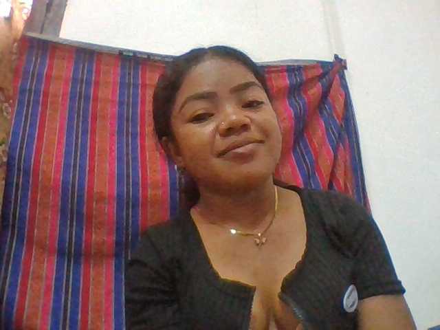 Elyah1a live cam on BongaCams