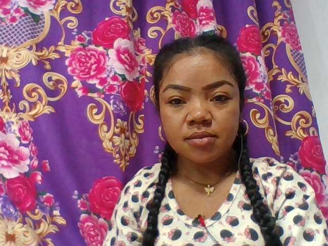 Elyah1a live cam on BongaCams