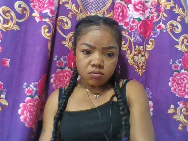 Elyah1a live cam on BongaCams