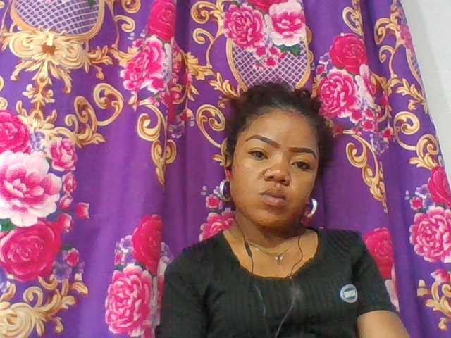 Elyah1a live cam on BongaCams