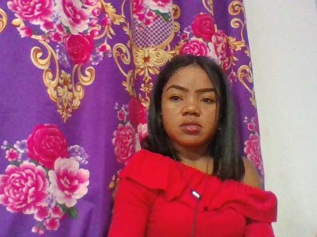 Elyah1a live cam on BongaCams