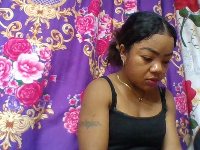 Elyah1a live cam on BongaCams