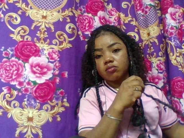 Elyah1a live cam on BongaCams