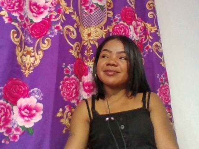 Elyah1a live cam on BongaCams