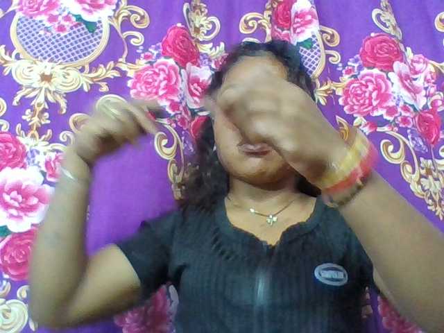 Elyah1a live cam on BongaCams