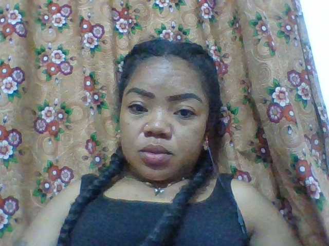 Elyah1a live cam on BongaCams