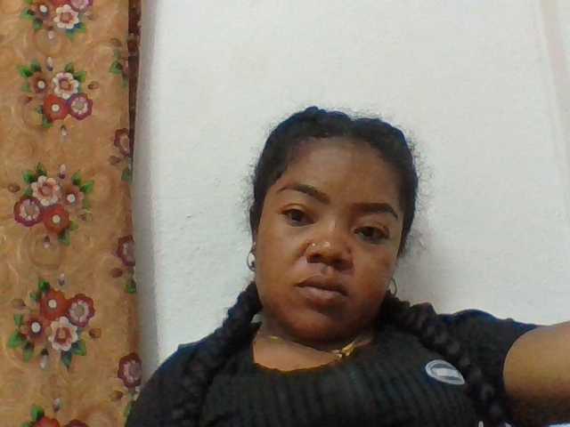 Elyah1a live cam on BongaCams