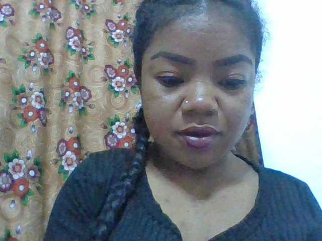 Elyah1a live cam on BongaCams