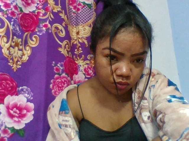 Elyah1a live cam on BongaCams