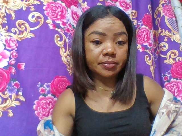 Elyah1a live cam on BongaCams